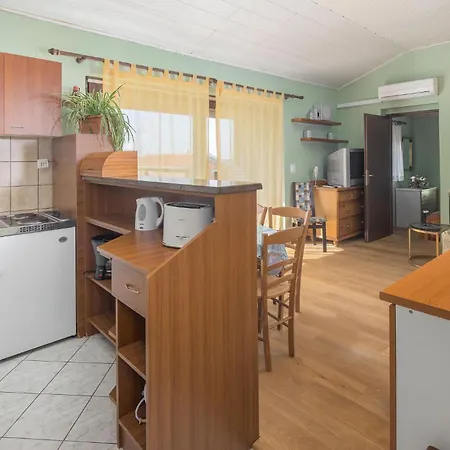 Awesome In With Kitchen Apartment Porec