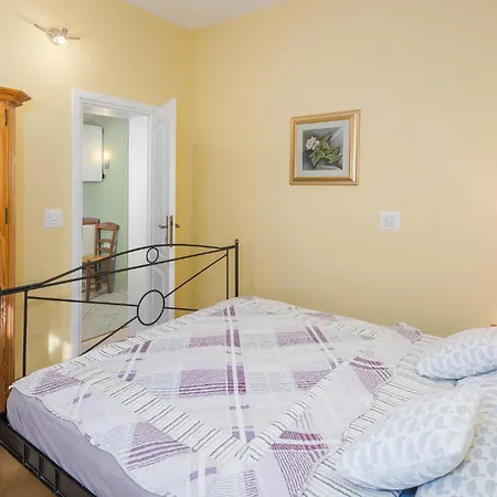 Awesome In With Kitchen
