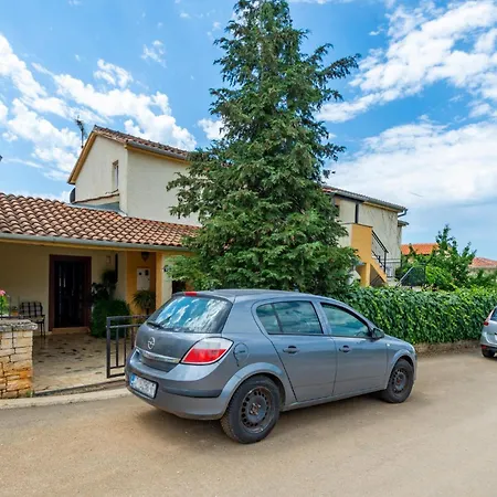 Awesome In With Kitchen * Porec